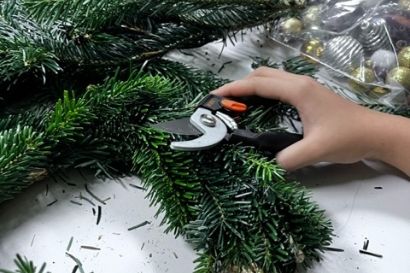 Adventskranzbasteln der Ministranten