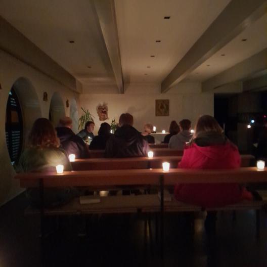 Frühschicht, März 2026, von hinterer Bank