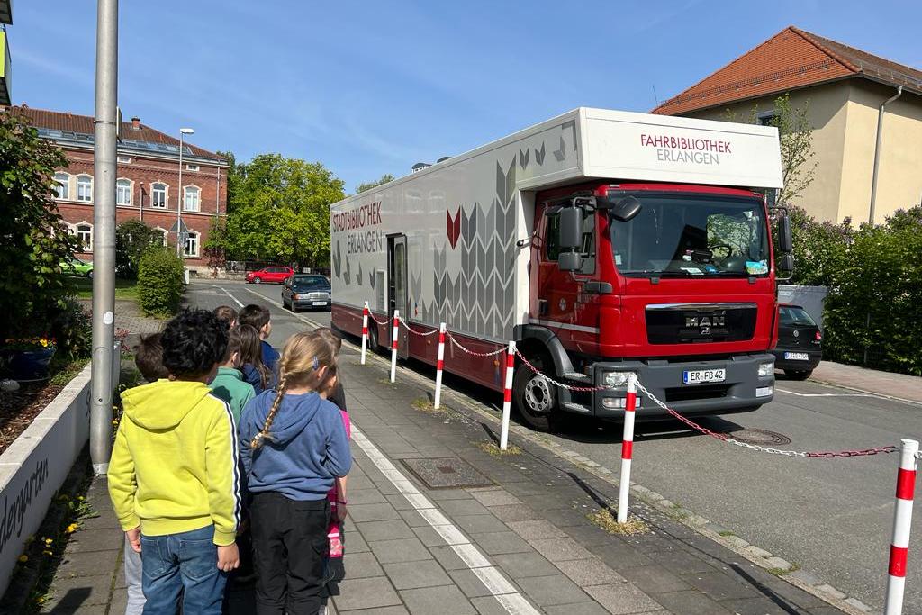 Thema Bücher / Vorlesen und Bücherbus